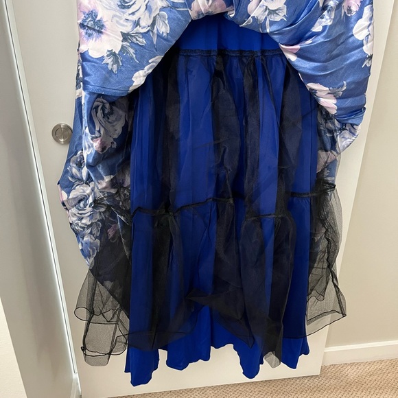 New, full length maxi dress size 7 (juniors) from Macy’s - Picture 4 of 5